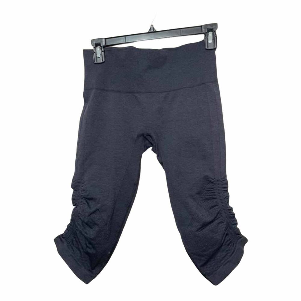 Lululemon Scrunch in the Flow Heathered Grey Crop Size 6